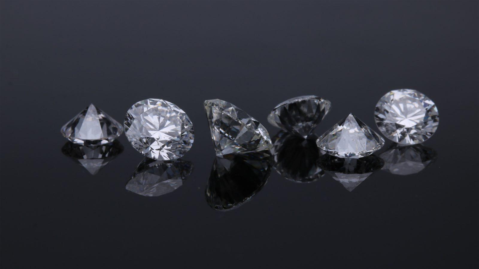 Lab-Grown Diamonds: High-Tech Engagement Rings